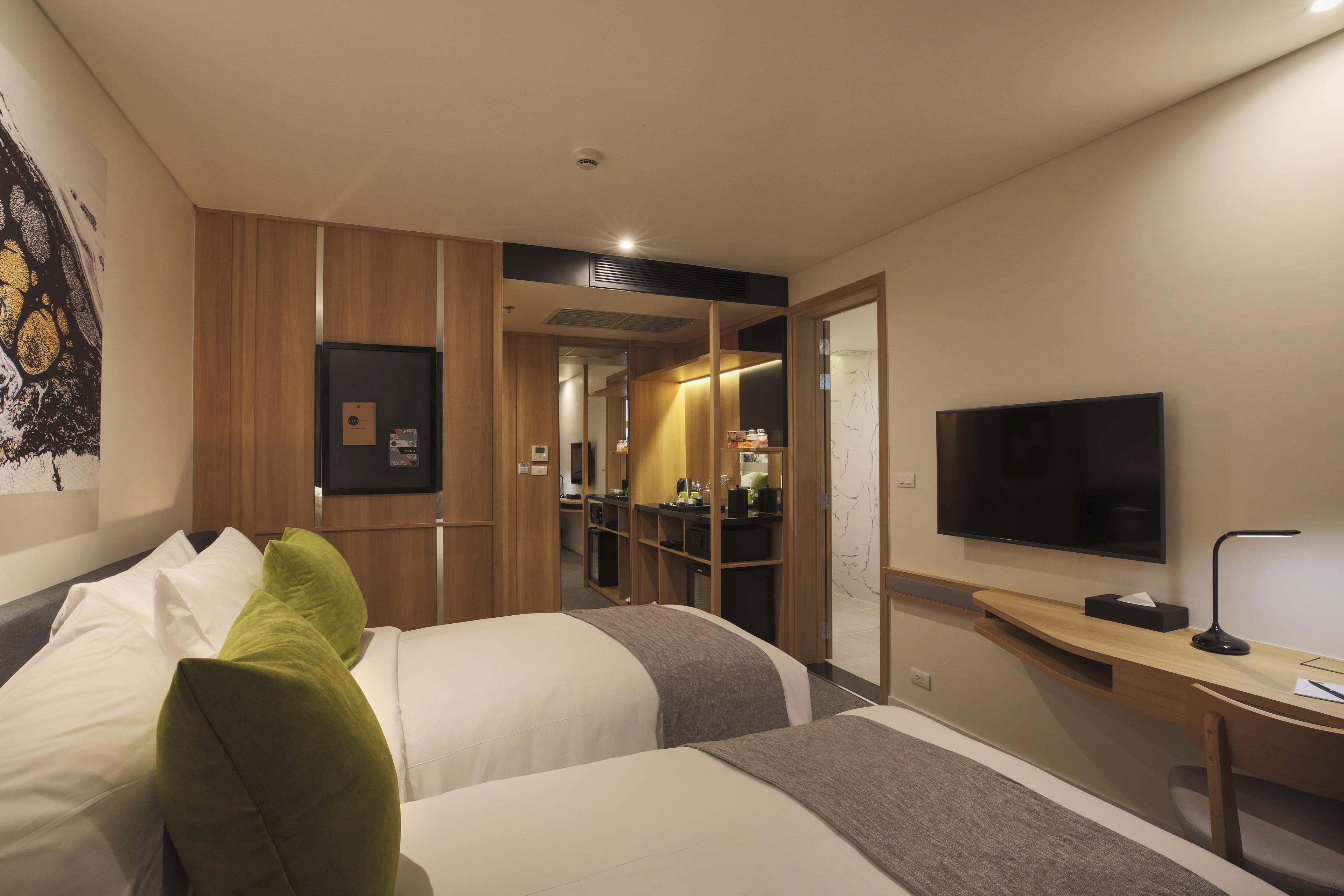Zazz Urban Khách sạn 4*