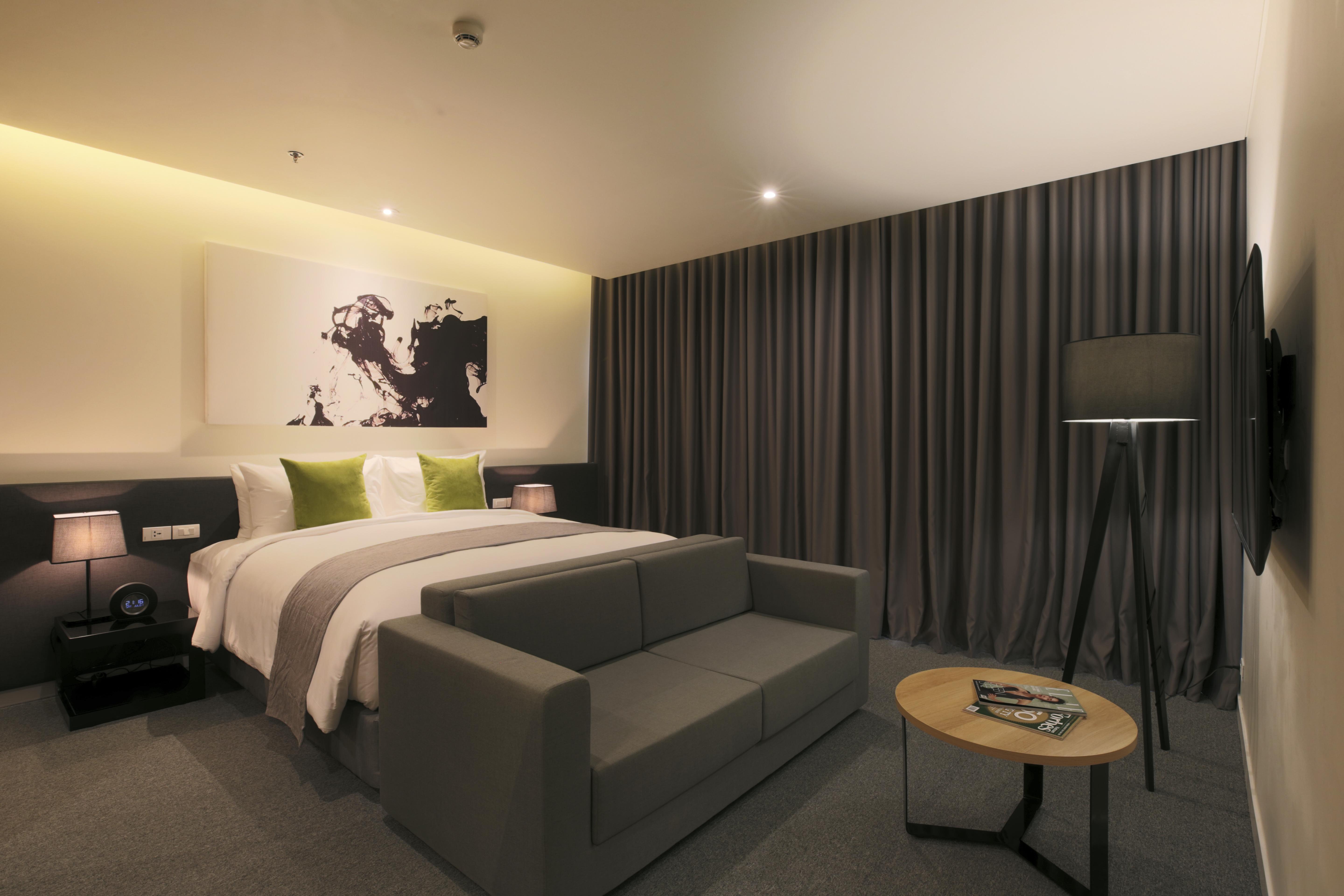 Zazz Urban Khách sạn 4*