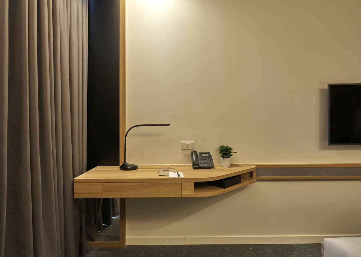 Zazz Urban Khách sạn